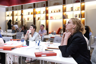 Руководители на курсе отдела продаж Novikov School